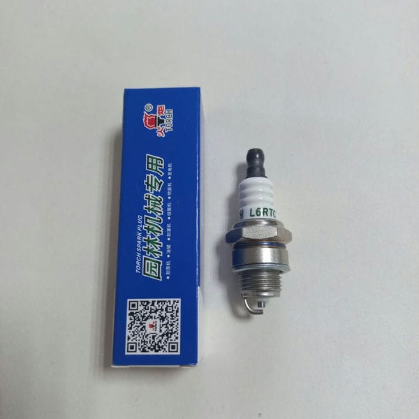 Свеча зажигания TORCH L6RTC к мотокосе
